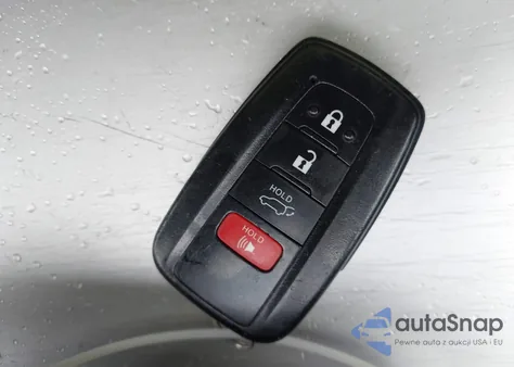 2022 Toyota Highlander Xle z USA, uszkodzony, nr VIN 5TDGZRAH3NS099608